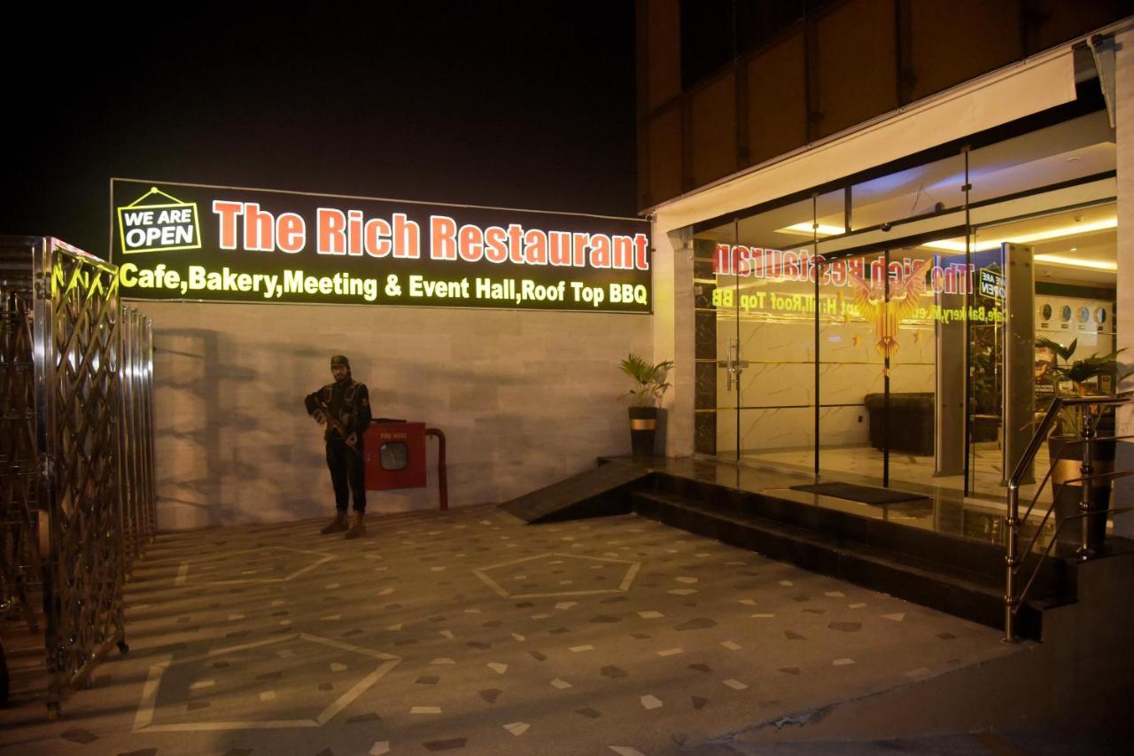 The Rich Hotel & Apartments Lahore Eksteriør billede
