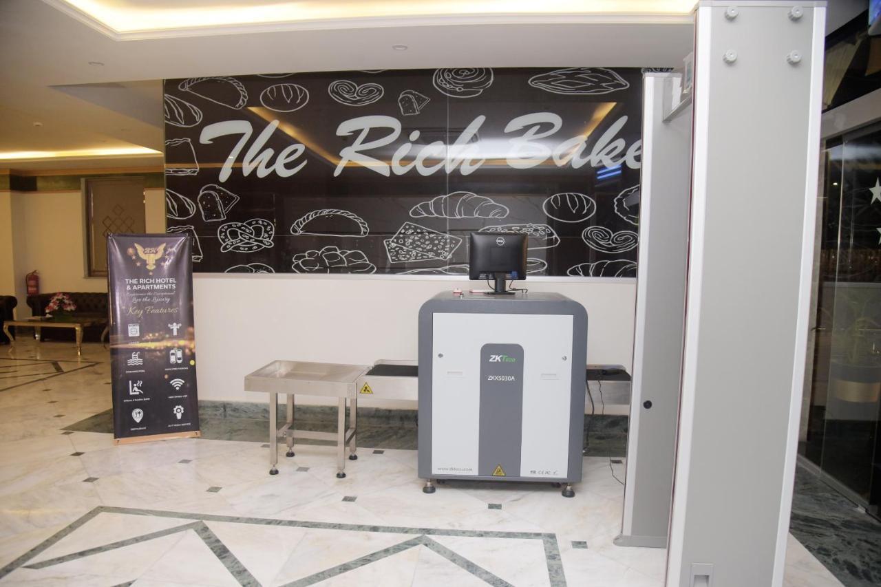 The Rich Hotel & Apartments Lahore Eksteriør billede