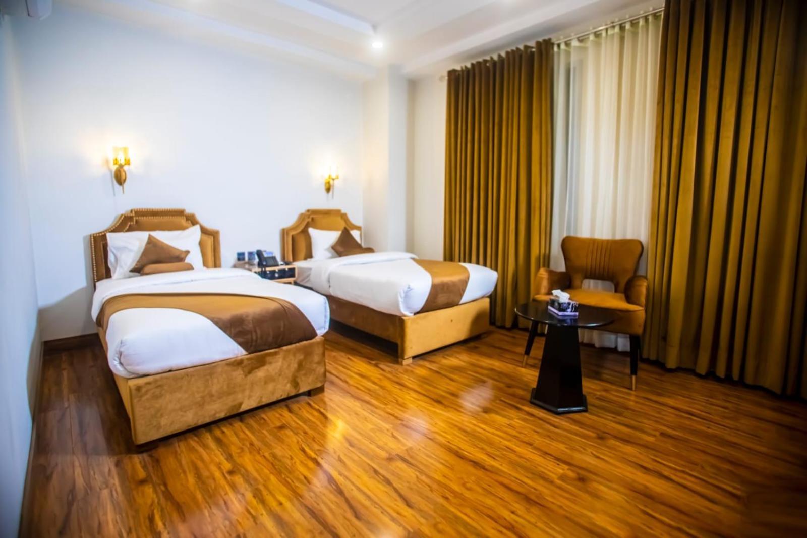 The Rich Hotel & Apartments Lahore Eksteriør billede