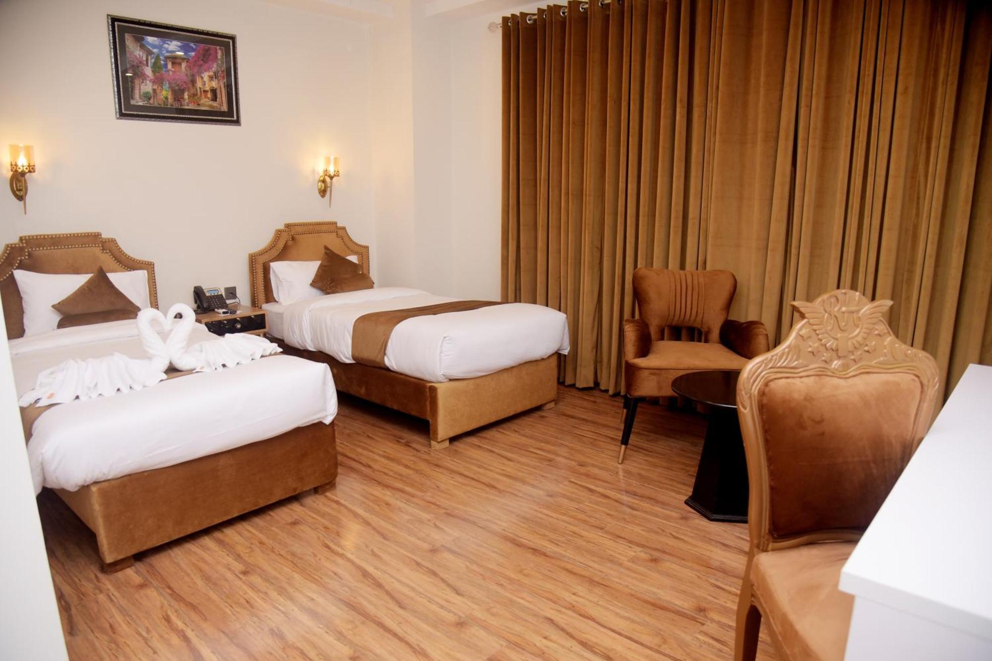 The Rich Hotel & Apartments Lahore Eksteriør billede
