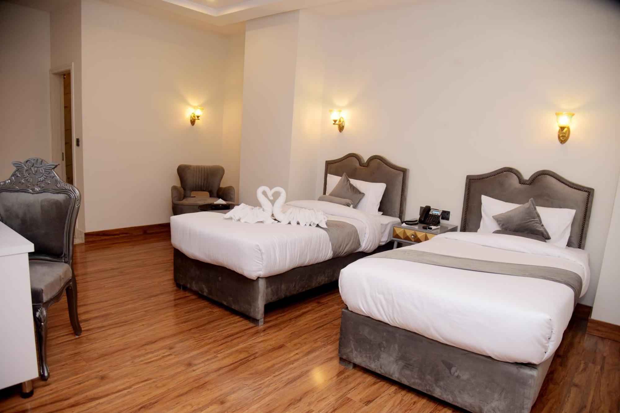 The Rich Hotel & Apartments Lahore Eksteriør billede